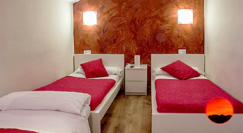 Hostal Iguer Aisa Luaran gambar